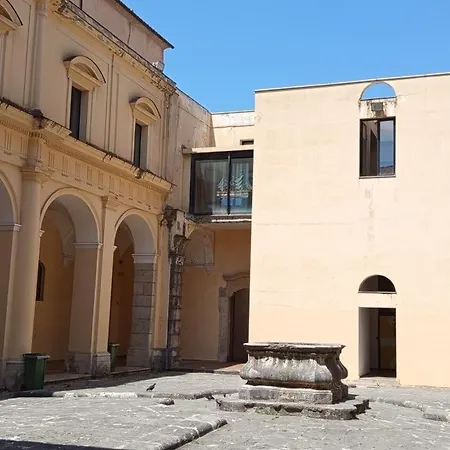 Casa Luna إبولي